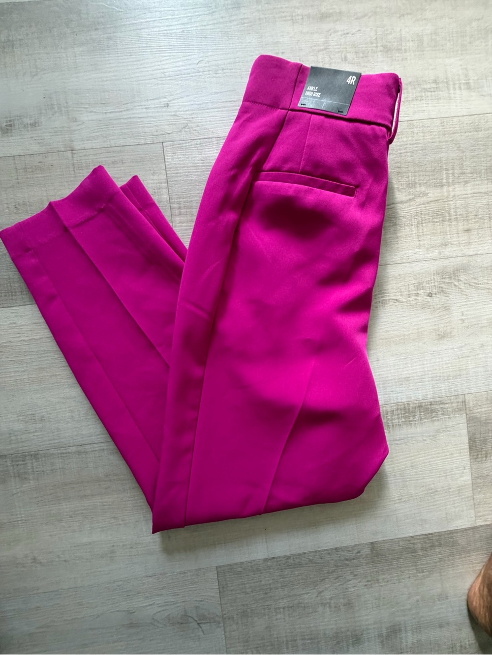 Express Women's Bright Fuchsia ankle Trousers